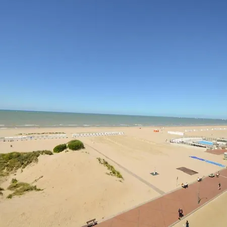 Plaza Yy12 Close To The And The Sea Oostduinkerke